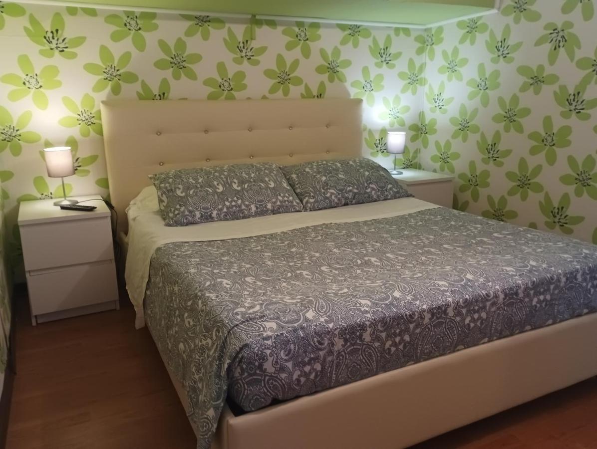 Beb Maryposa Napoli
